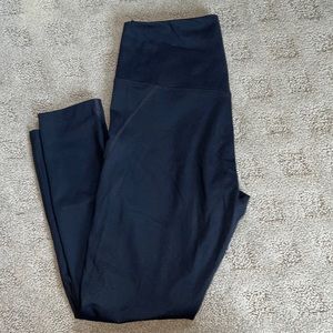 Black Compressive High-Rise Legging